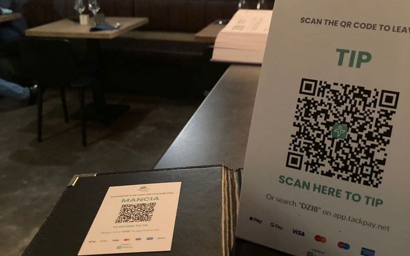 restaurant tip cashless
