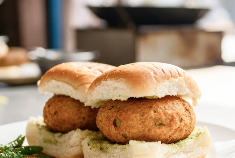 10 Best Vada Pav Spots in Mumbai1