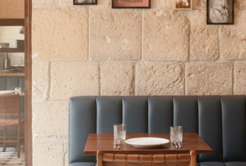 Timeless Tastes The Oldest Restaurants Still Running in Mumbai1