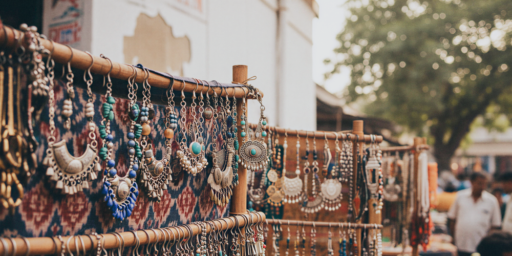 Ultimate Guide to Mumbais Best Street Markets2